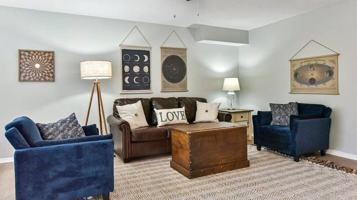 Bloomington Condo | Hoosier Corner-Walk to IU Campus!