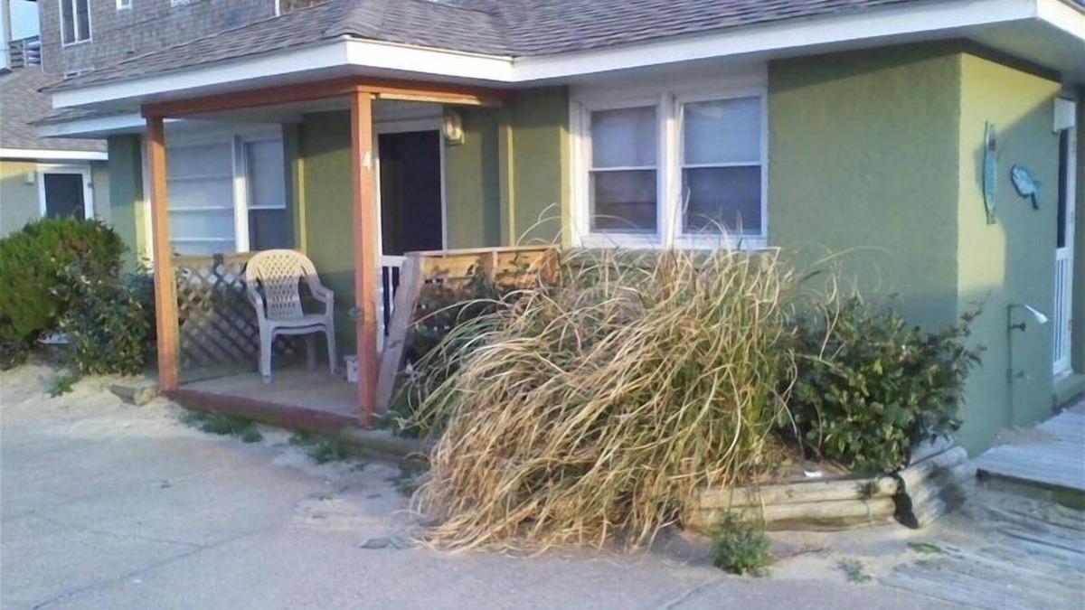 Nags Head Cottage | Hootie and the Blue Fish #4 Oceanside Direct Beach Access Friday to Friday