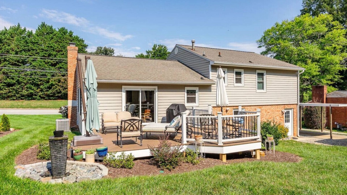 Greensboro House | Hop, Skip & a Jump- Accessible Home Base & Relaxing Hang Out