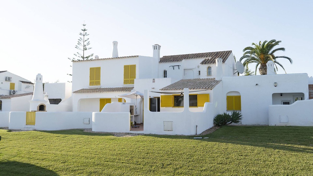 Aldeia do Golfe Ski Chalet | Hopstays - Vilamoura Aldeia do Golfe C3