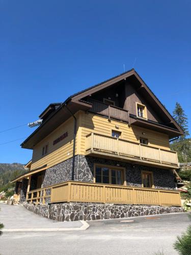 Demanovska Dolina Ski Chalet | Horalka