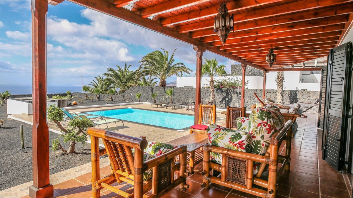 Macher House | Horizon Luxury - A peaceful oasis with private pool, gardens and stunning views