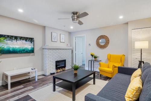 Ludlam Apartment | Horizon - Mins to Las Olas & Beach