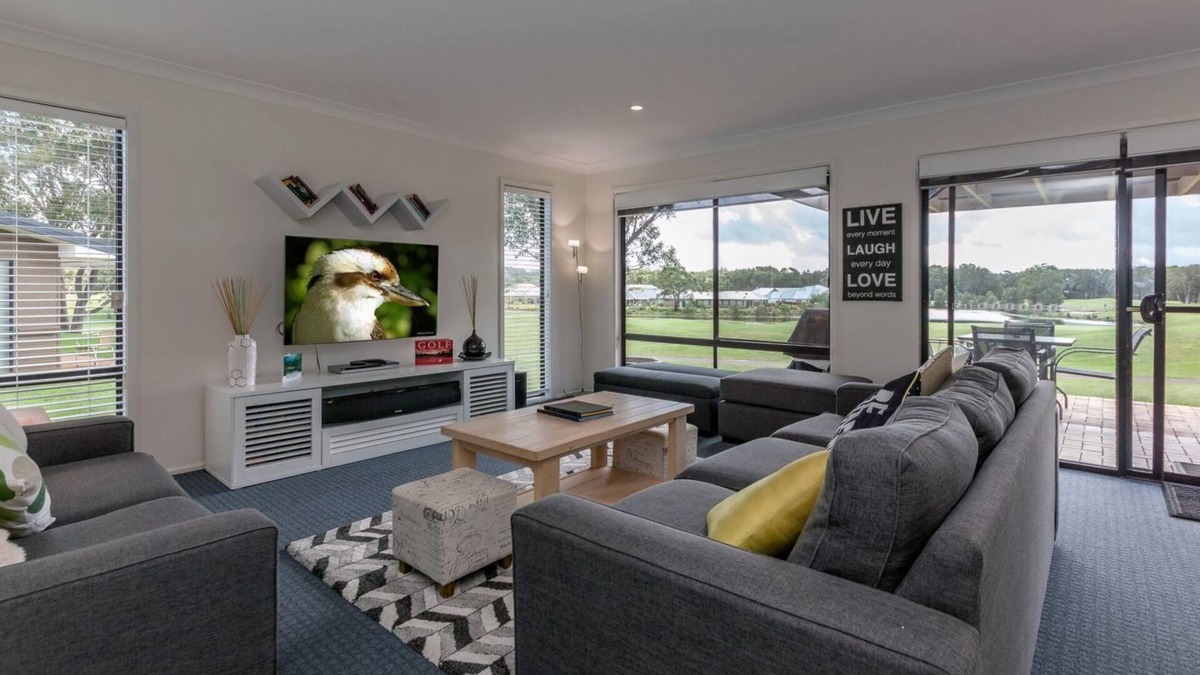Salamander Bay Villa | Horizons Golf Club, Villa 124 - Stay right on the golf course!