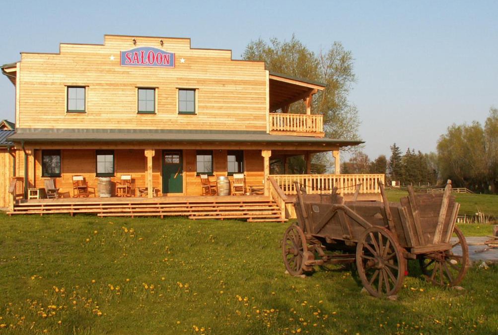 Saal House | Horse Lake Ranch