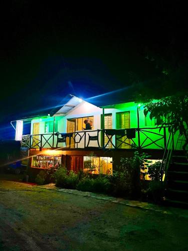 Santa Teresa Hotel | Hospedaje el Mirador