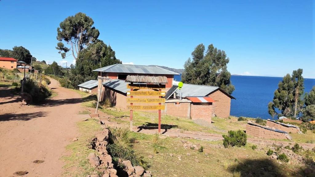 Llachon Hotel | HOSPEDAJE-RESTAURANTE TITICACA