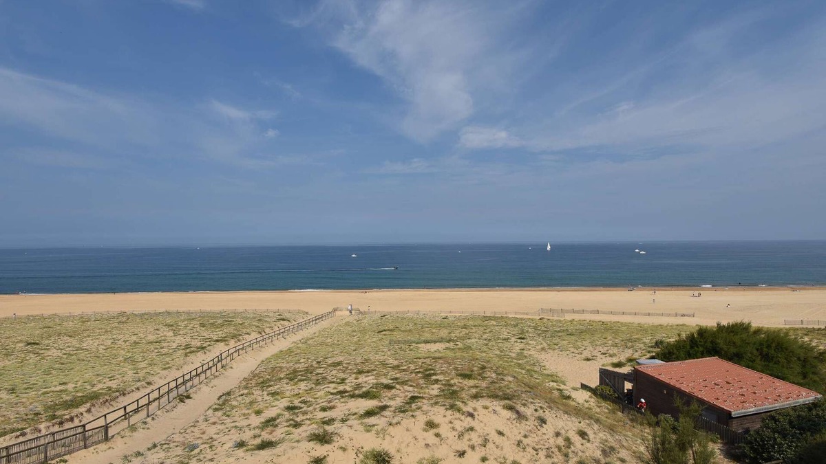 Soorts-Hossegor Apartment | Hossegor "RAYON VERT" Apartment with ocean view for 4 people.