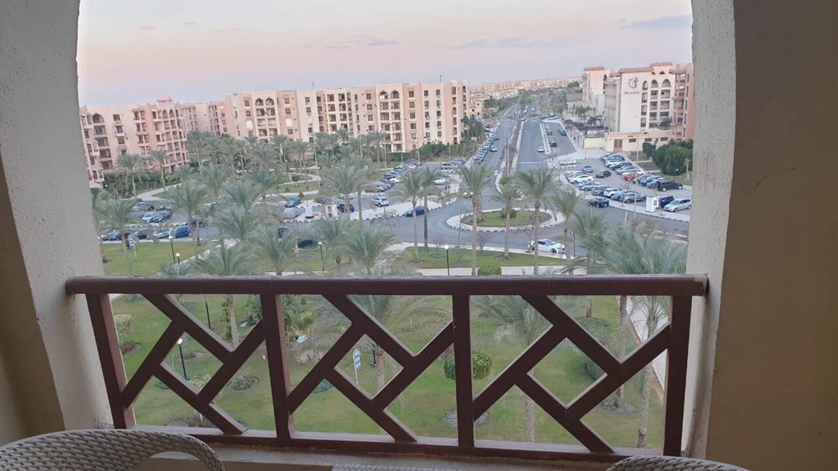 Al Rehab Apartment | 🇺🇸Host⭐2BD⭐ Al-Rehab New Cairo⭐ NEWLY Furnished Quiet Safe⭐Near AUC Airport