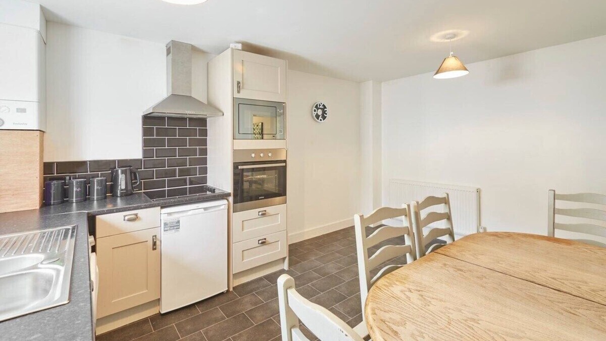Skinningrove Apartment | Host & Stay | Apartment 5, Skinningrove