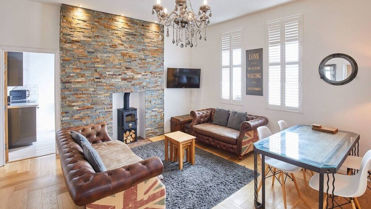 Whitby Apartment | Host & Stay | Boutique Balcony
