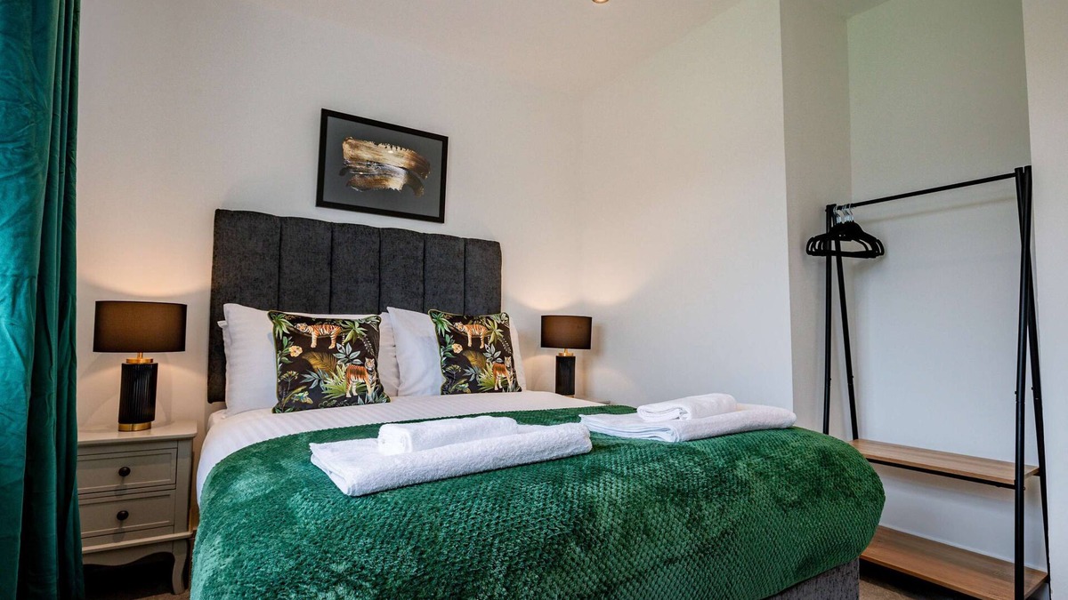 Worcester House | Host & Stay | Carlisle Road House