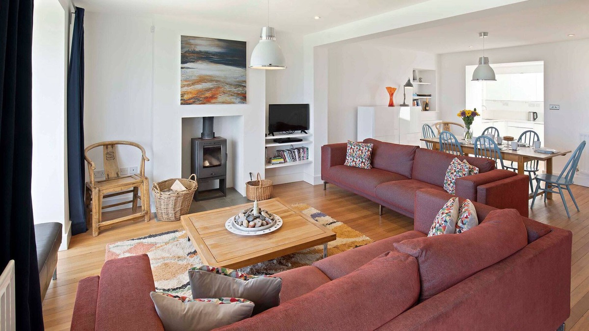 Craster House | Host & Stay | Craster Rocks