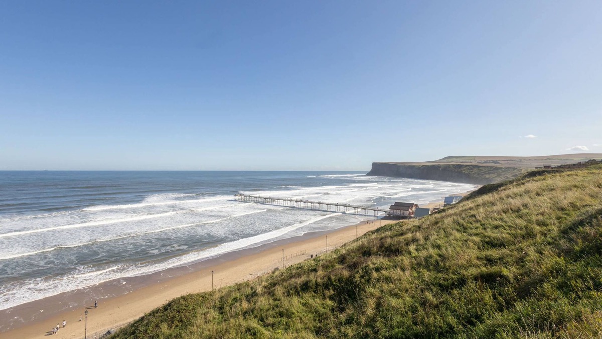 Saltburn-by-the-Sea House | Host Stay Garnet Street
