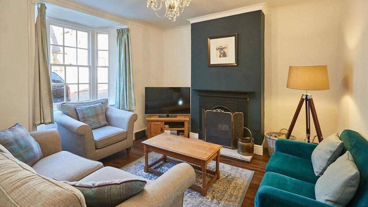 Pickering House | Host & Stay | Hall Garth