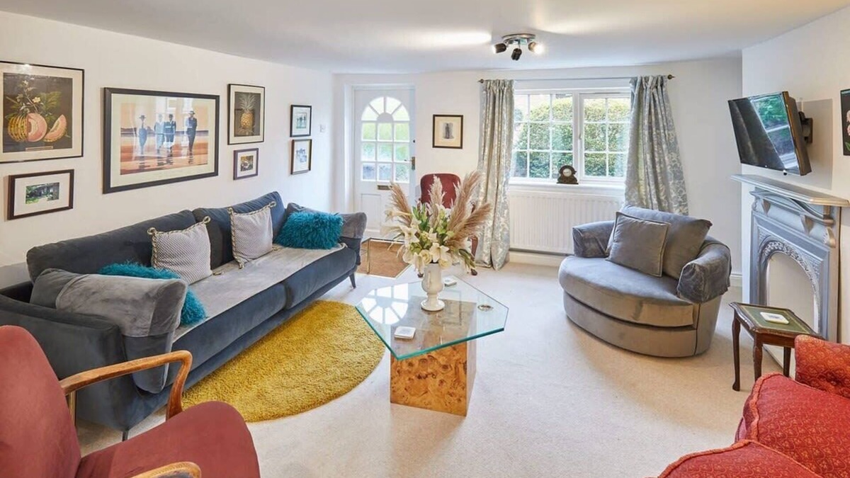 Stokesley House | Host & Stay | Rose Cottage