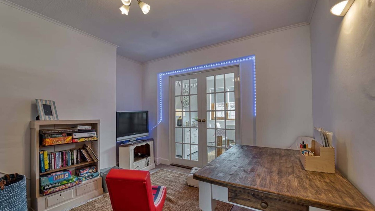 Worcester House | Host & Stay | Severn Swans House