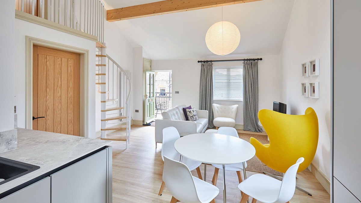 Preston-under-Scar House | Host & Stay | Sunshine Cottage