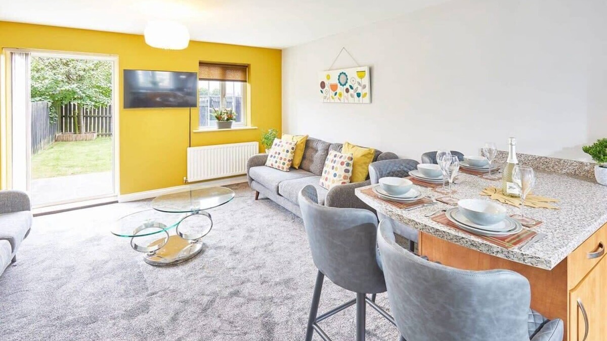 Marske-by-the-Sea House | Host & Stay | The Tardis