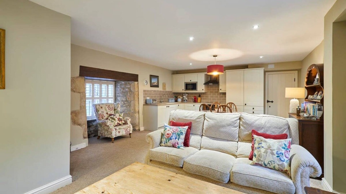 Peterlee House | Host Stay The Byre