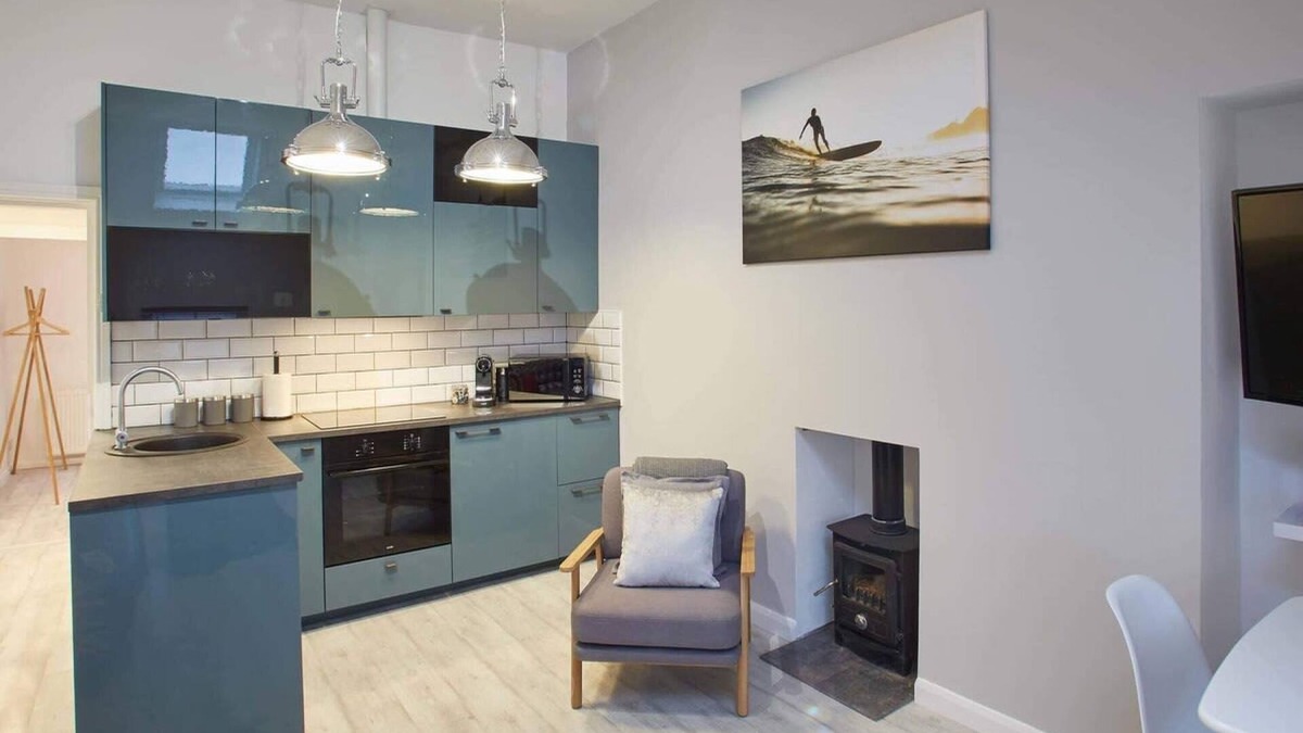 Saltburn-by-the-Sea Apartment | Host Stay The Surfer s Loft Apartment