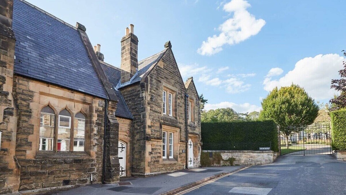 Pickering Apartment | Host & Stay | The Old School House
