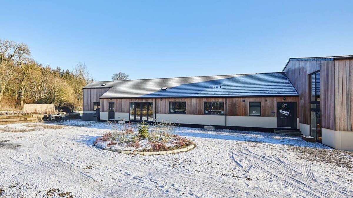 Hallington House | Host & Stay | The Parlour