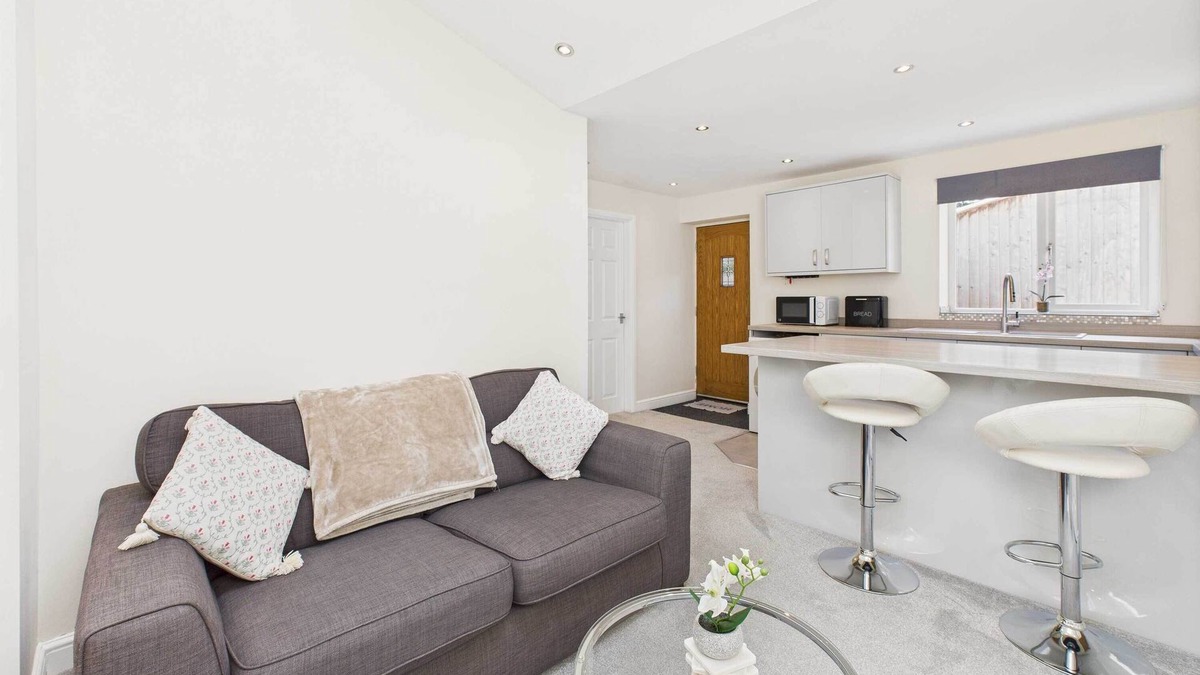Knaresborough House | Host & Stay | The Potting Shed