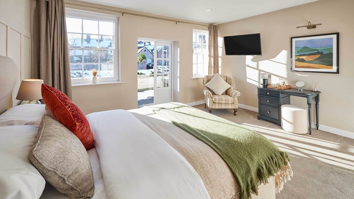 Much Wenlock Apartment | Host & Stay | The Raven Hotel Rooms