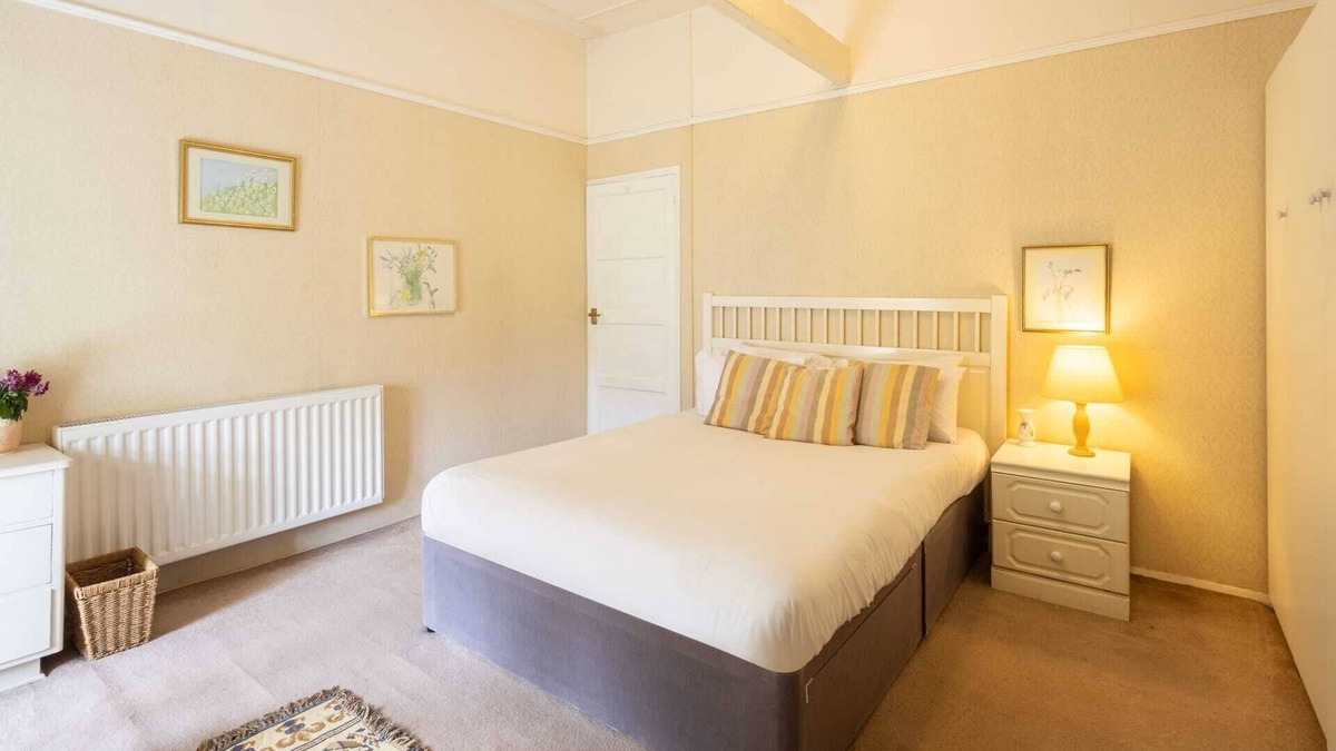 South Charlton Apartment | Host & Stay | Upper Lodge