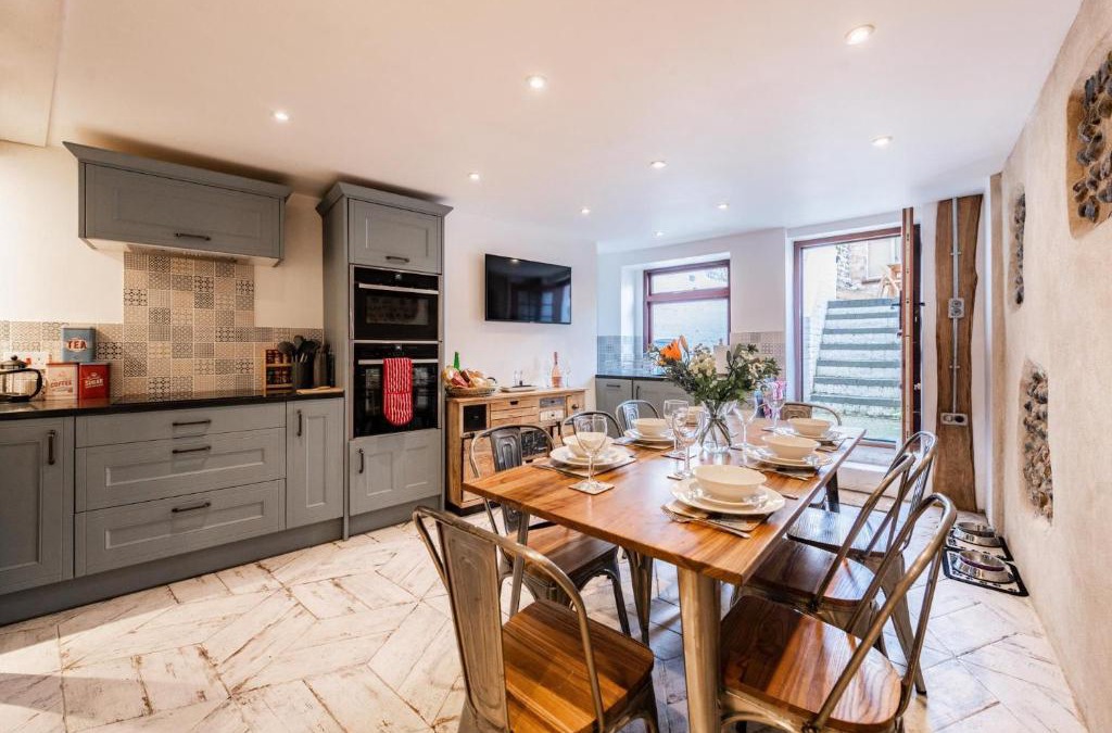 Cromer House | Host & Stay - Villa Otto