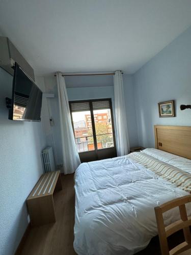 Mora Hotel | Hostal agripino y Restaurante asiático