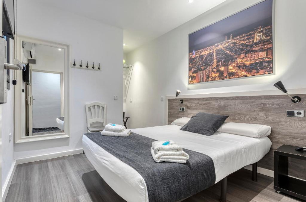 El Poble-sec Hotel | HOSTAL BEDMATES