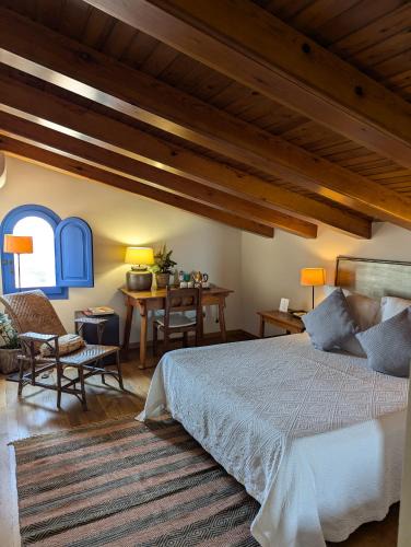Cabrils Hotel | Hostal de la Plaça - Hotel Boutique