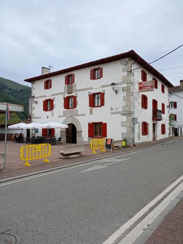 Valcarlos House | Hostal del Camino de Santiago