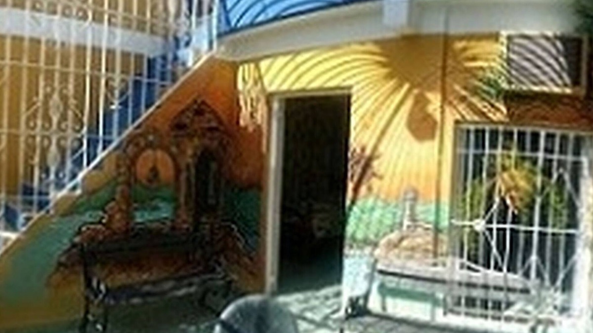 Tivoli House | Hostal Girasol