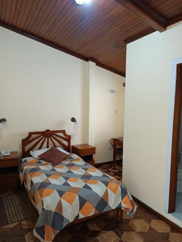 La Carolina Hotel | Hostal Your Home