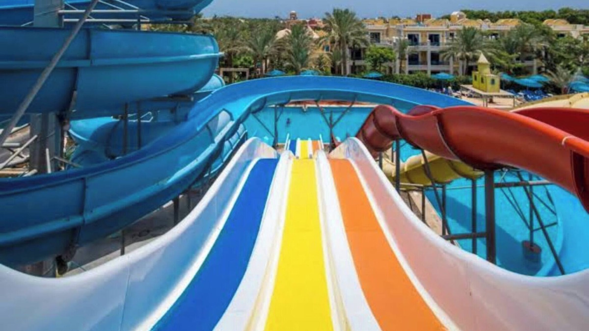 Al Mamsha El Seyahi Ski Chalet | Hostgool Chalets in mirage bay Resort &aqua park