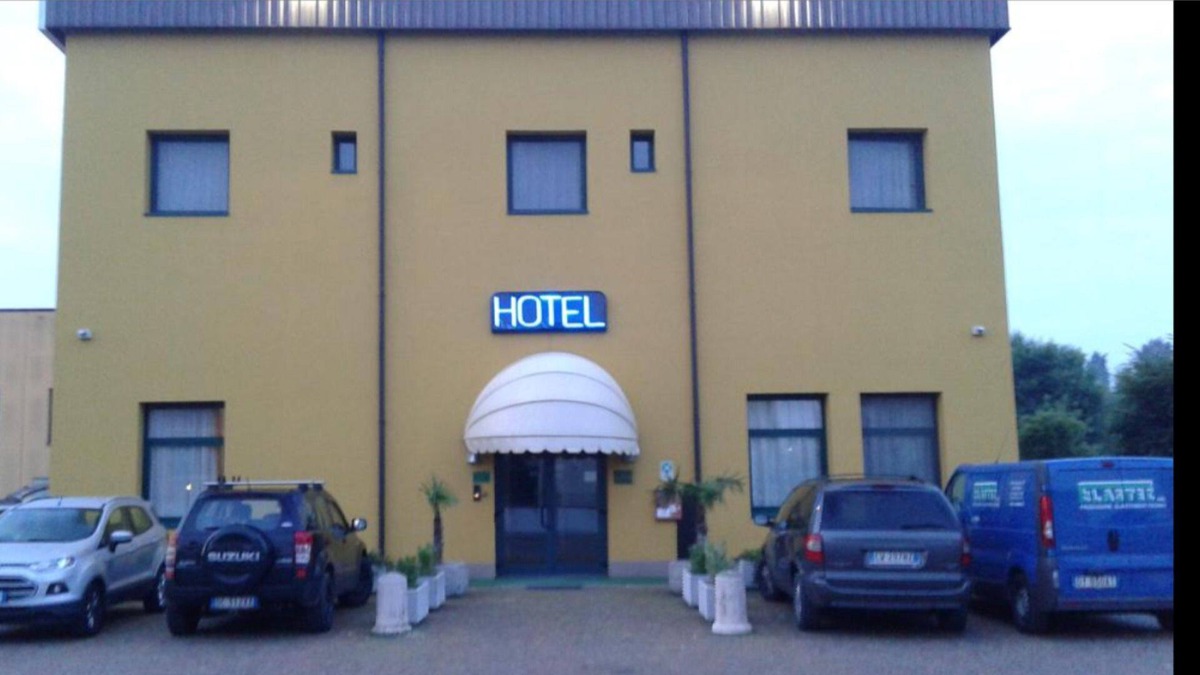 Ostiglia Hotel | Hostiliae Ciminiera Hotel