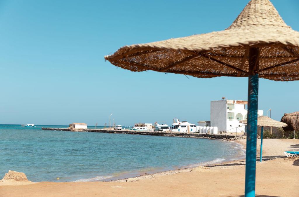Village Road Hotel | Hostmark aqua vista
