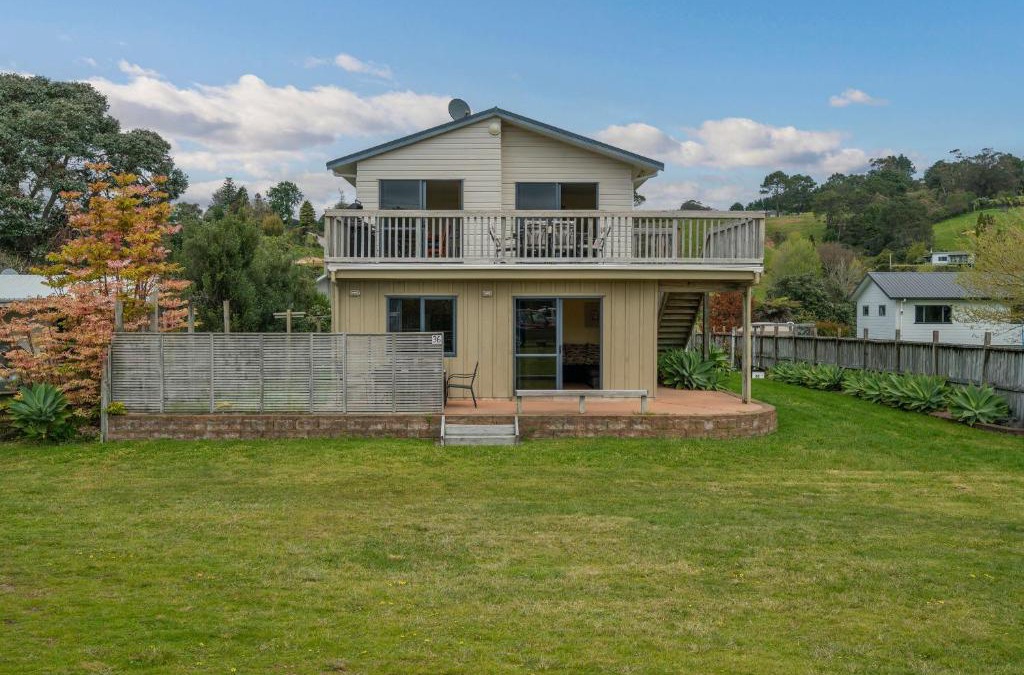 Cooks Beach House | Hosts on the Coast Laze Away on Cook