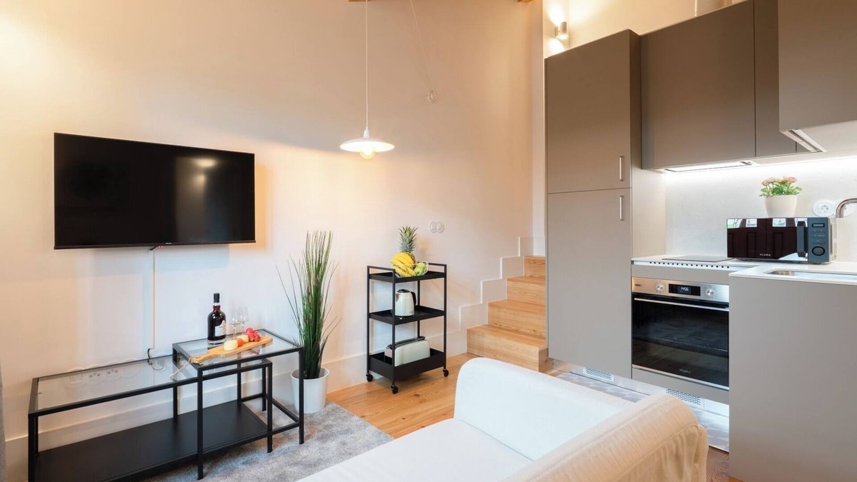 Guimaraes Apartment | HostWise - Lovely Flat w/Mezzanine