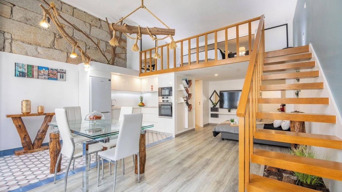 Centro / Baixa Apartment | HostWise - Luxurious Flat w/Mezzanine