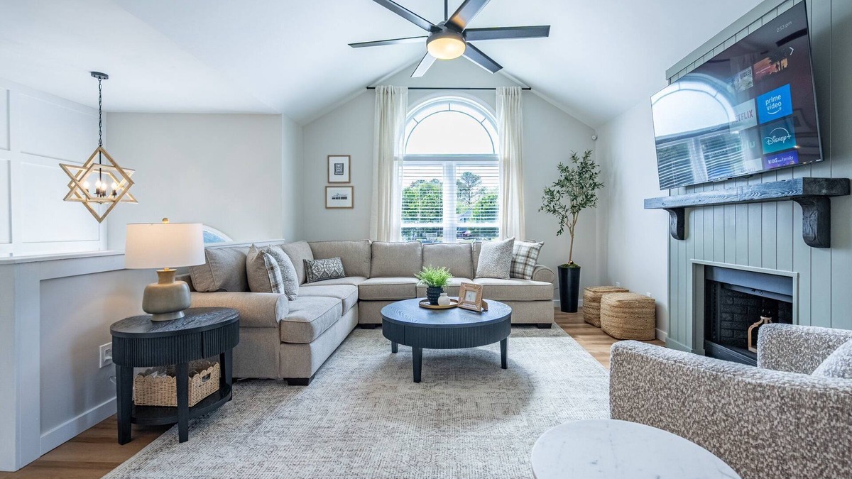 Cartersville House | Hot New Rates! 4BR Cartersville Home Near Downtown