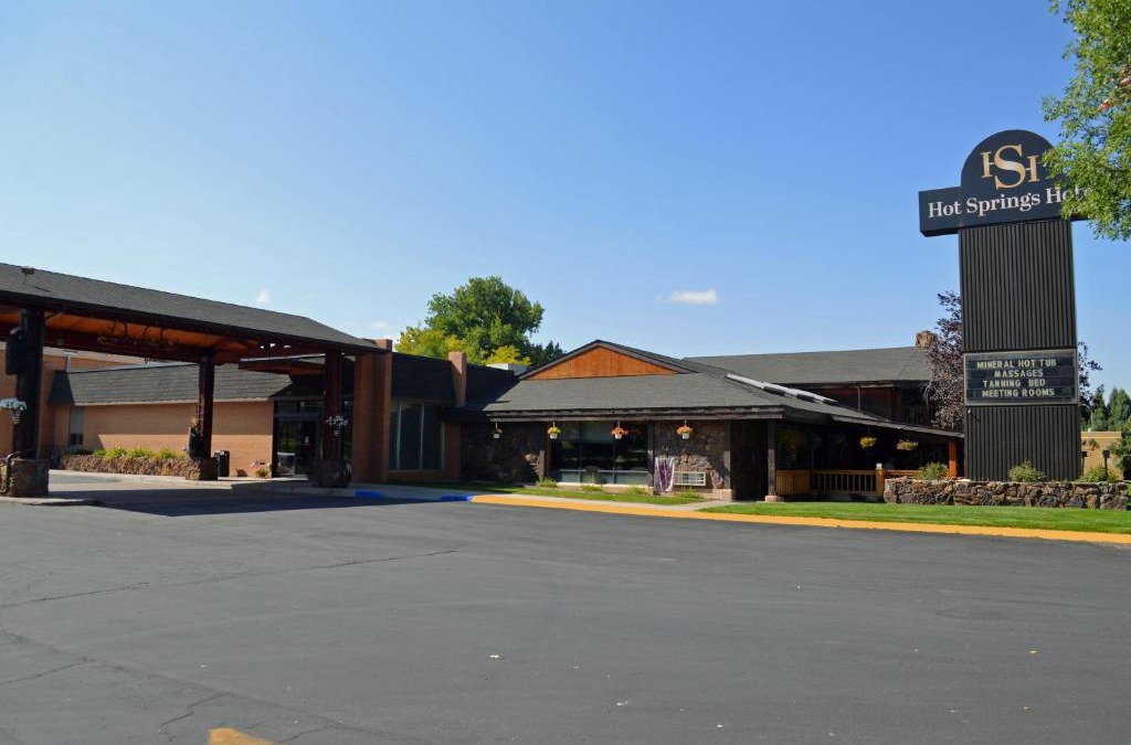 Thermopolis Hotel | Hot Springs Hotel & Spa