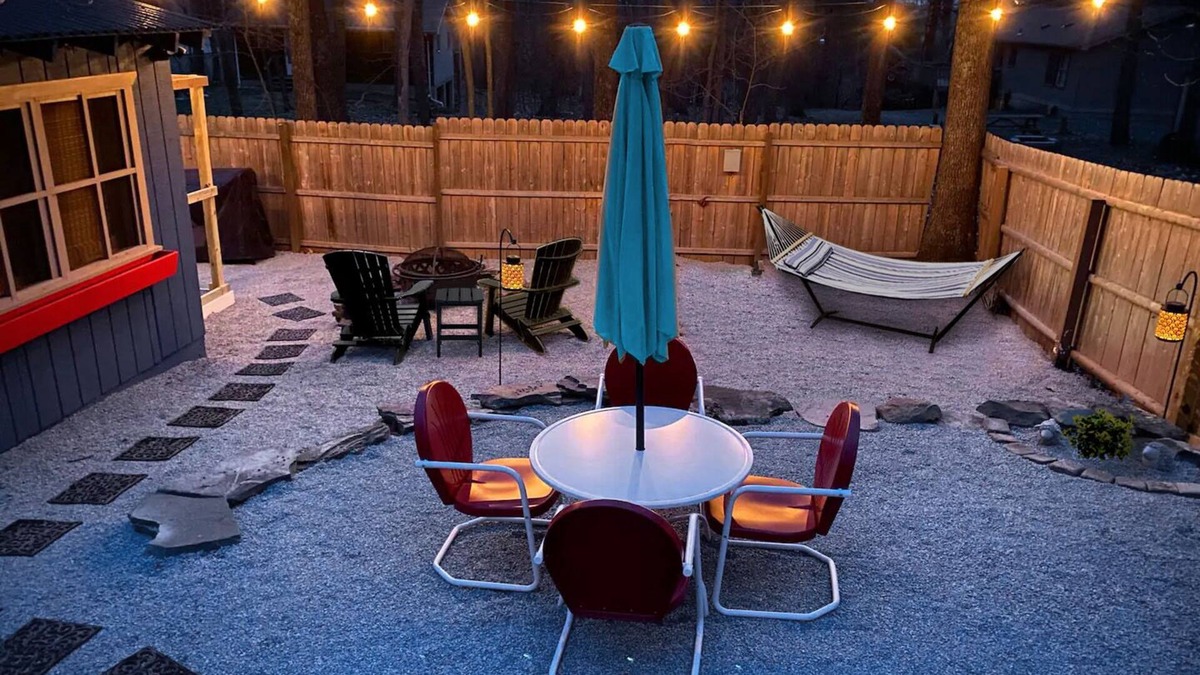 White Mills Cottage | Hot Tub, Fire Pit, Minutes To Lake Wallenpaupack