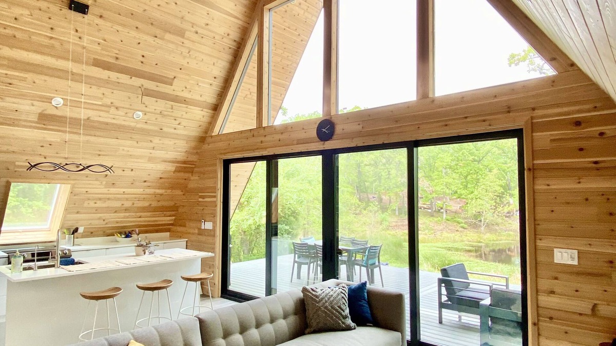 Malakoff Cabin | Hot tub! Modern A-Frame Cabin, Cedar Creek Lake
