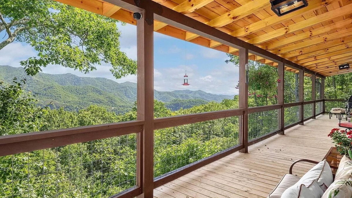 Cranberry Falls Cabin | Hot tub, theater room w/100" tv, views, firepit, 3 king beds, porch perfection!