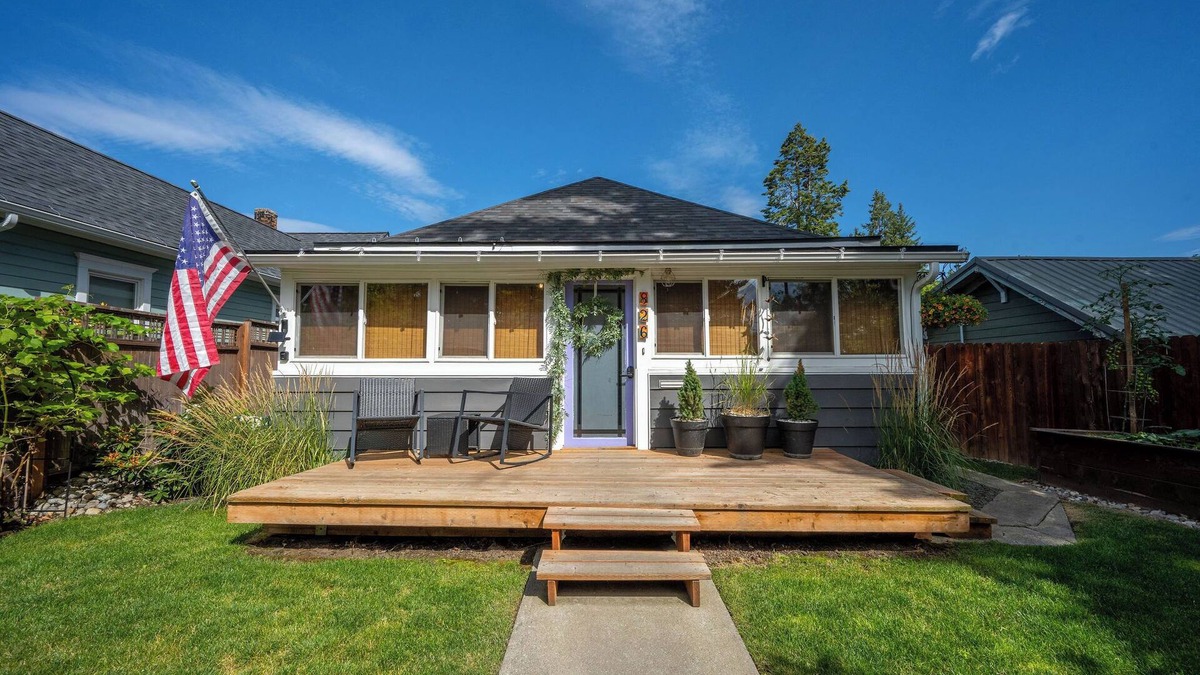 Coeur d'Alene House | Hot Tub + Walkable CDA Stay, Pet Friendly