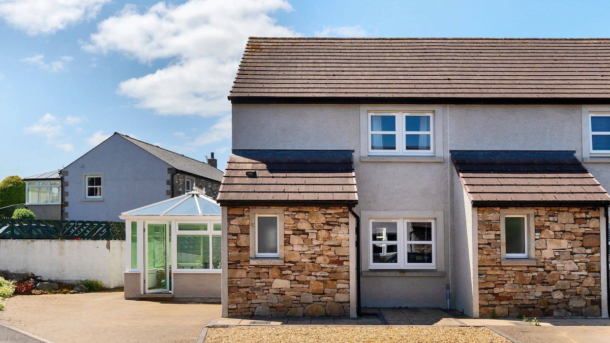 Brigham Cottage | Hotchberry Brigham - sleeps 4 guests in 2 bedrooms